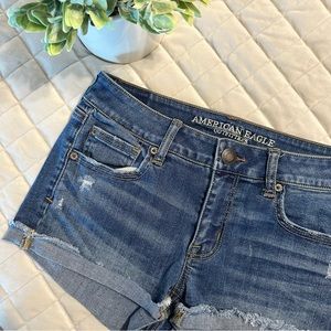 American Eagle Super Stretch Denim Shorts Size 4